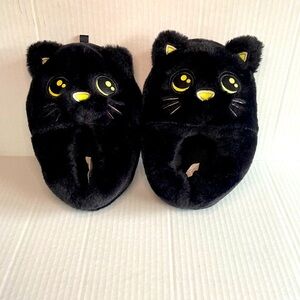 Toddler cat slippers